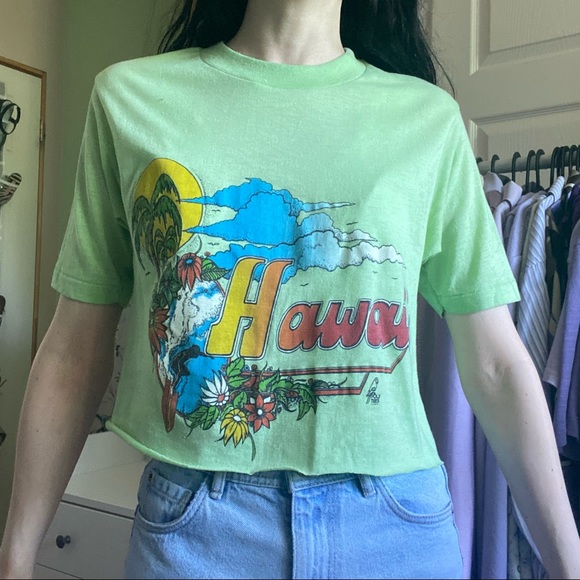 ✨SOLD✨ vintage crop hawaii shirt 🌺 - Picture 1 of 10